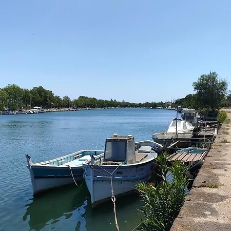 Entre Et Rivière Agde